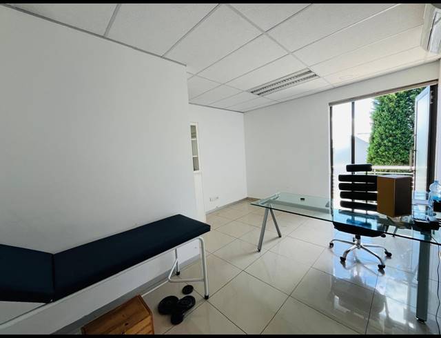 146M² OFFICE FOR SALE IN FOURWAYS GARDENS